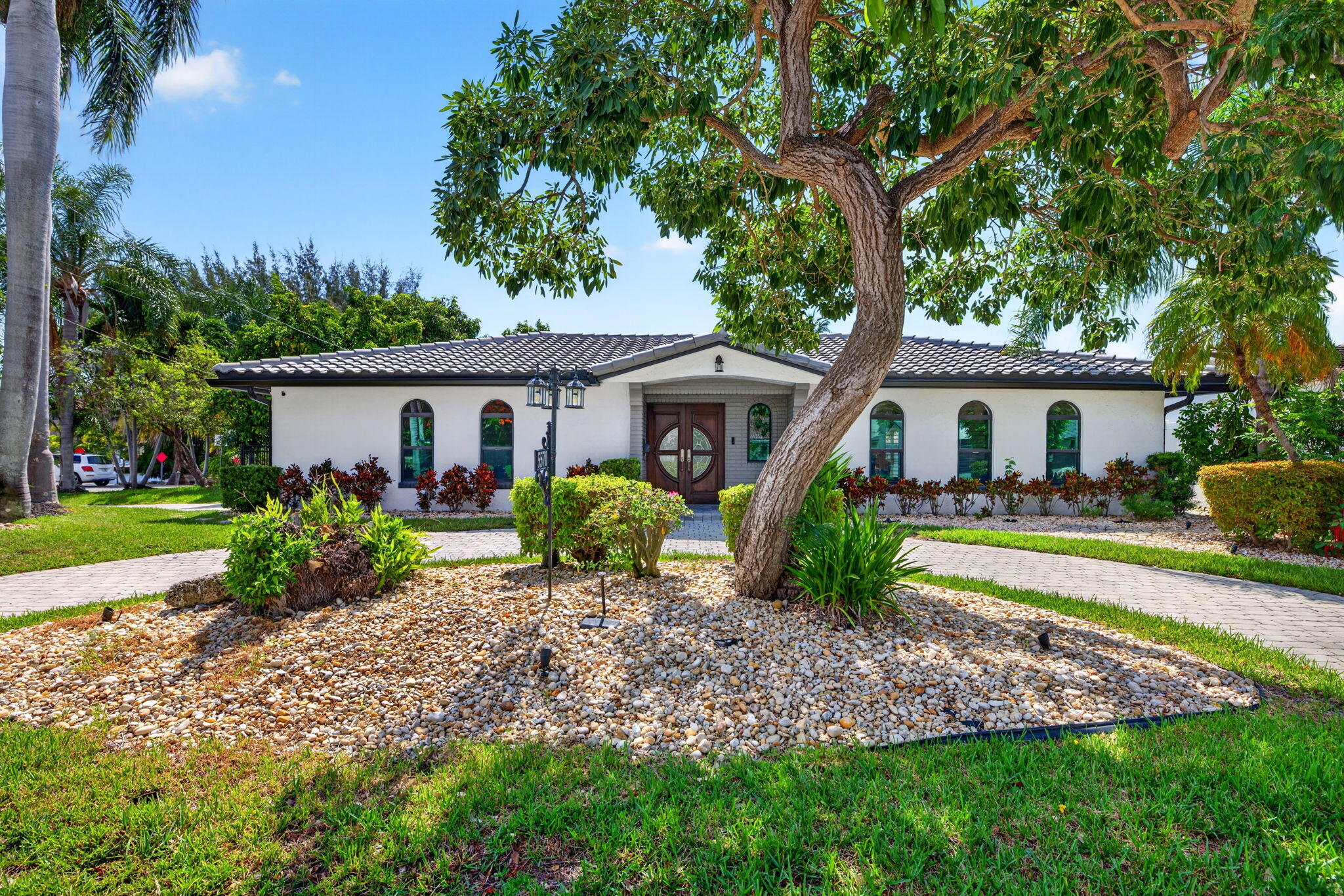 5570 NE 26th, Fort Lauderdale FL 33308