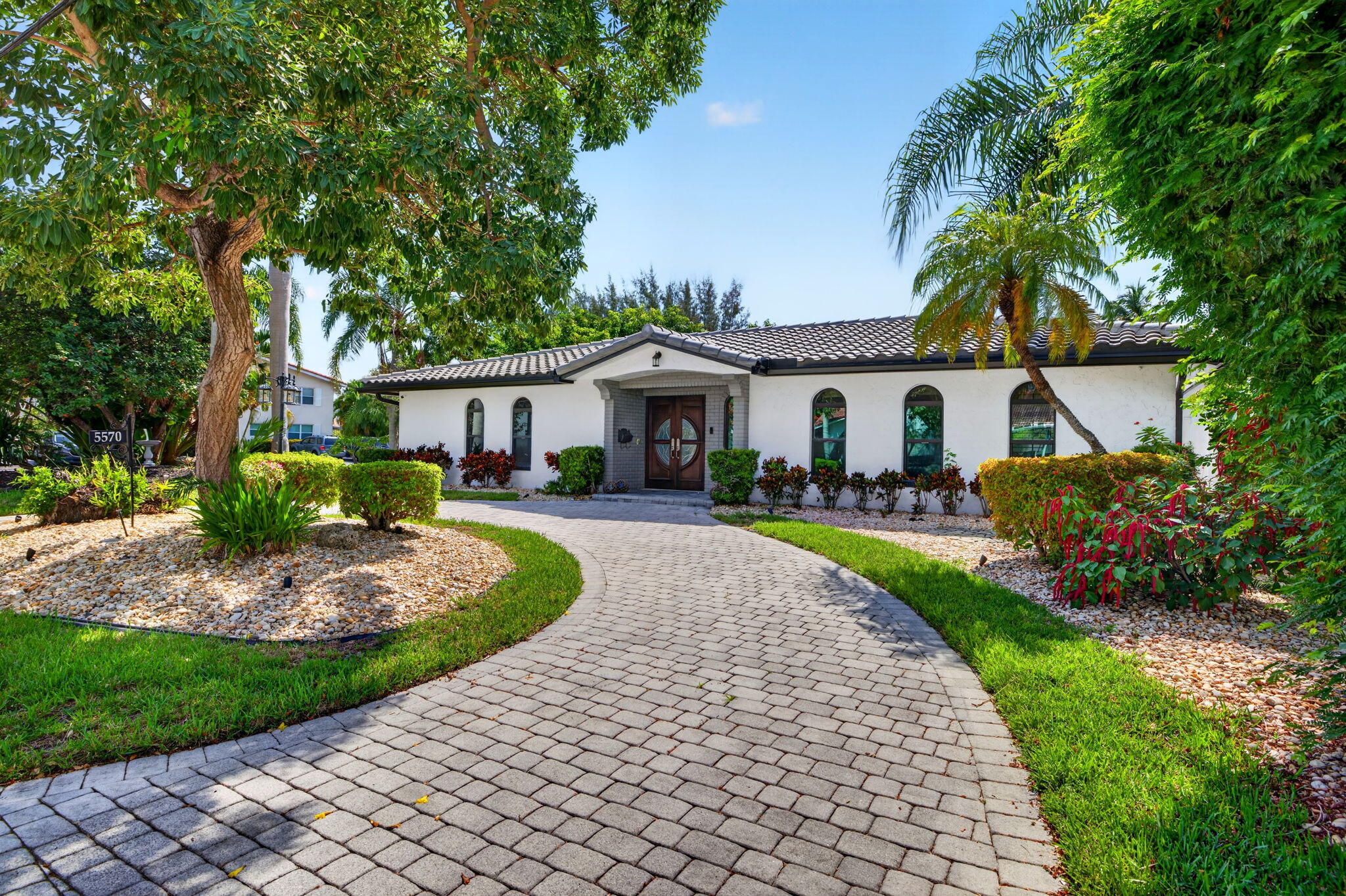 5570 NE 26th, Fort Lauderdale FL 33308