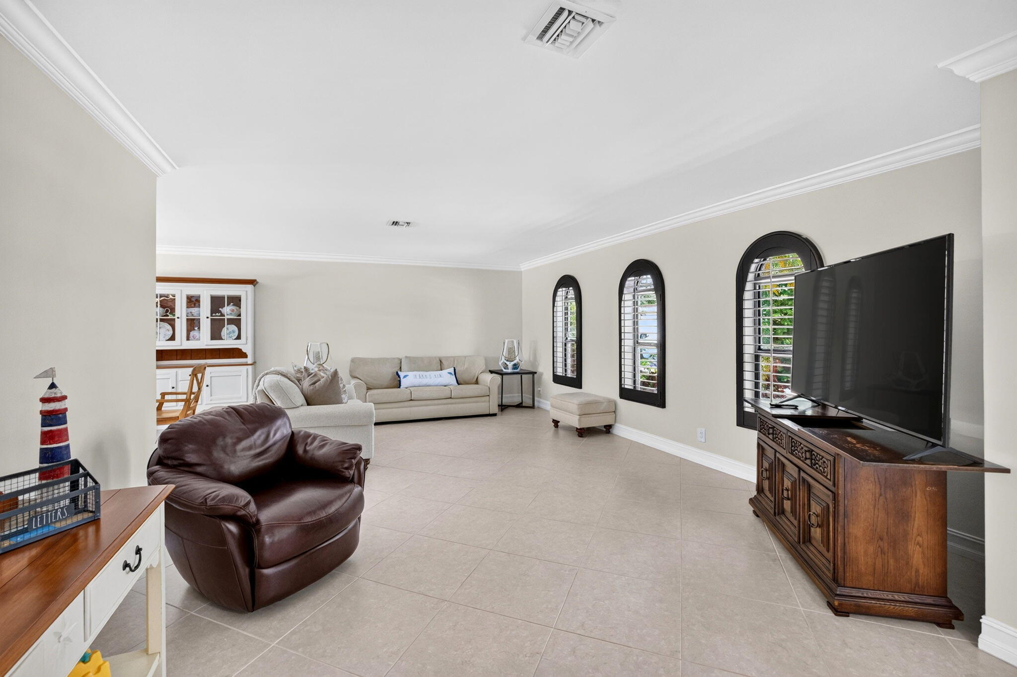 5570 NE 26th, Fort Lauderdale FL 33308