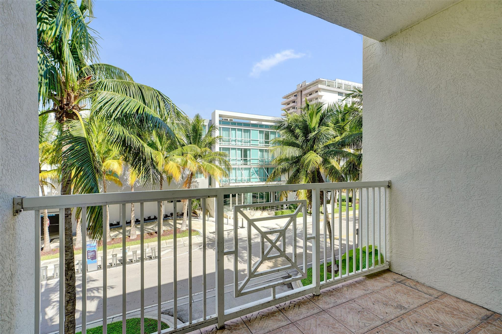9172 Collins #302, Surfside FL 33154