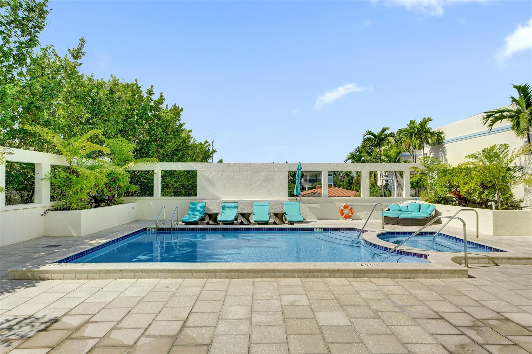 9172 Collins #302, Surfside FL 33154