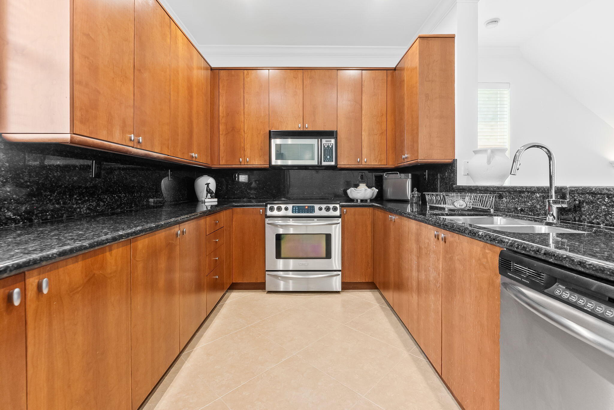 725 SW 4th, Fort Lauderdale FL 33315