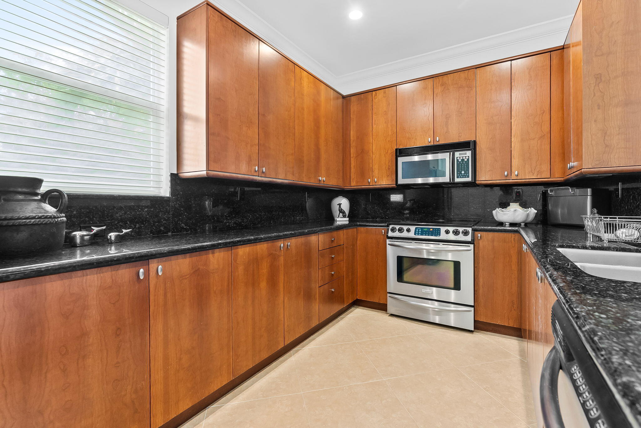 725 SW 4th, Fort Lauderdale FL 33315