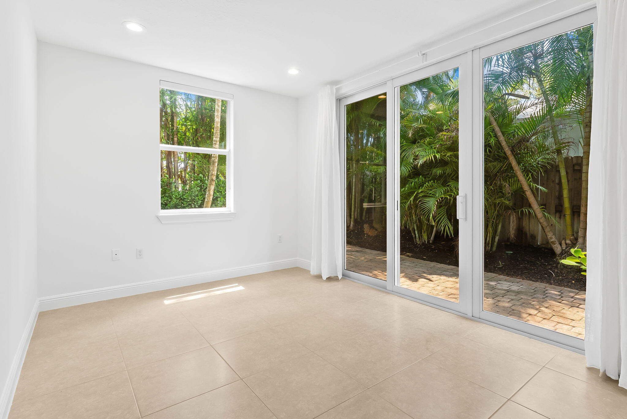 725 SW 4th, Fort Lauderdale FL 33315