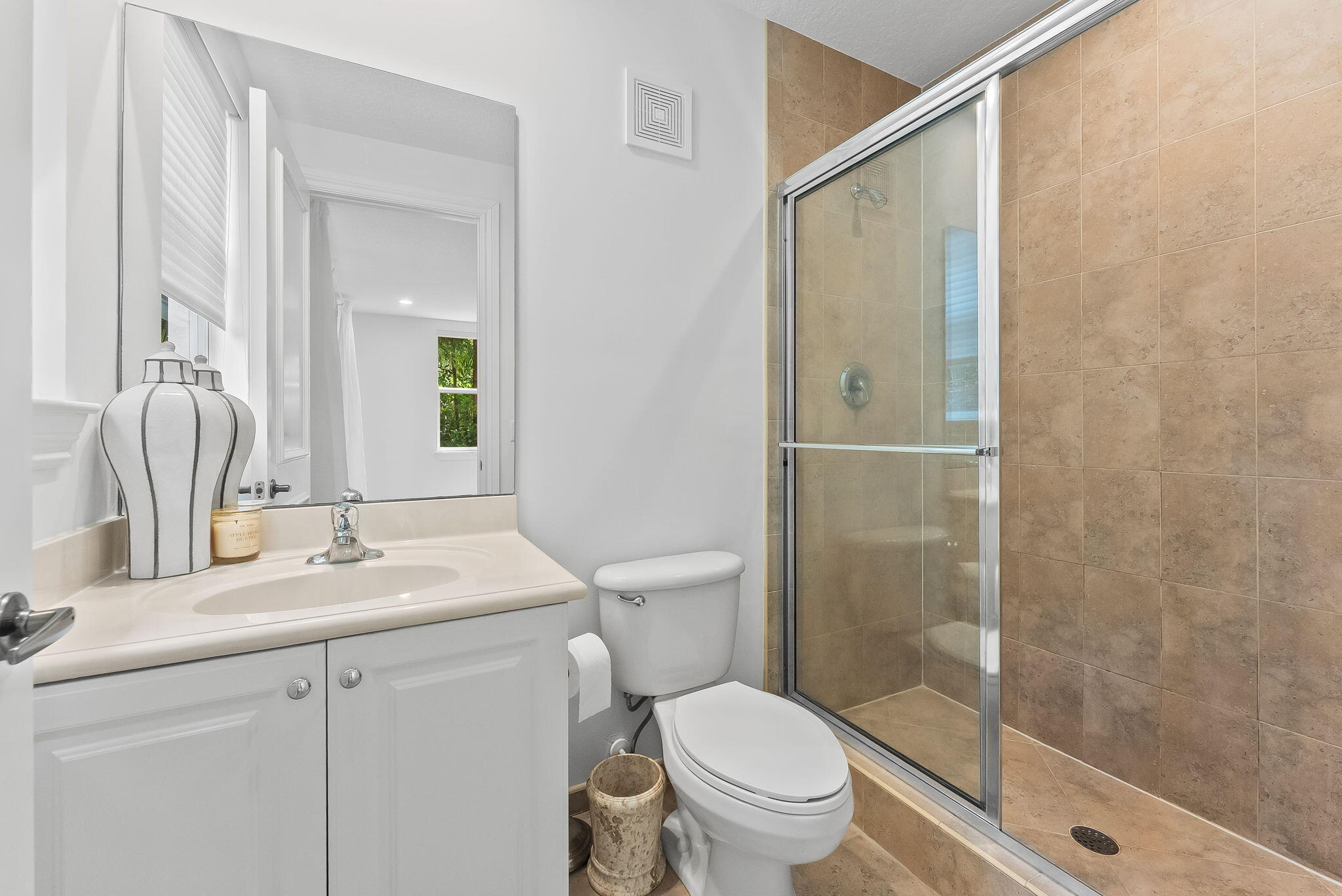 725 SW 4th, Fort Lauderdale FL 33315