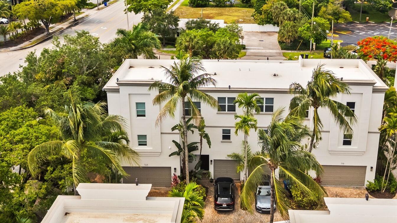 725 SW 4th, Fort Lauderdale FL 33315