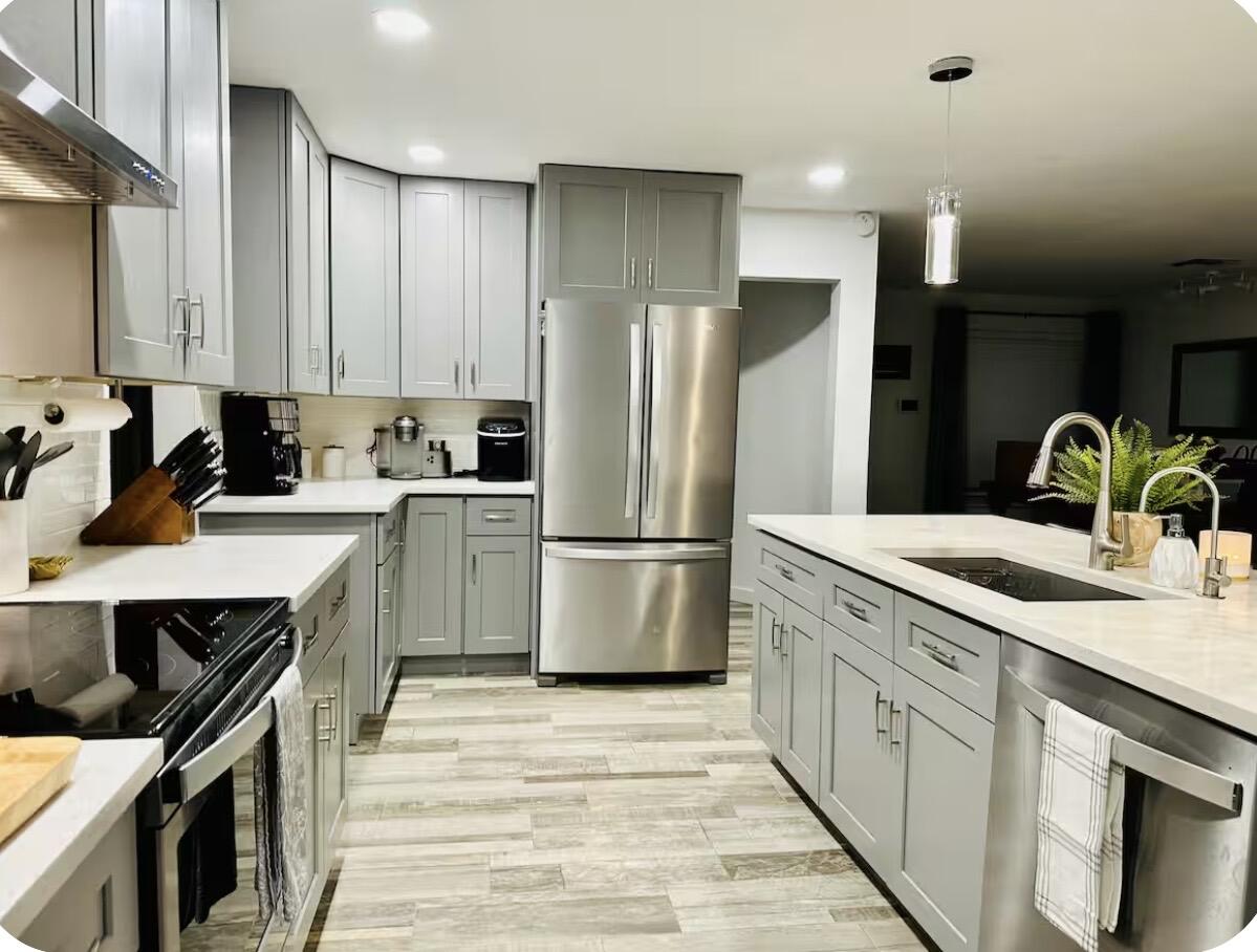 528 Date Palm, Lake Park FL 33403
