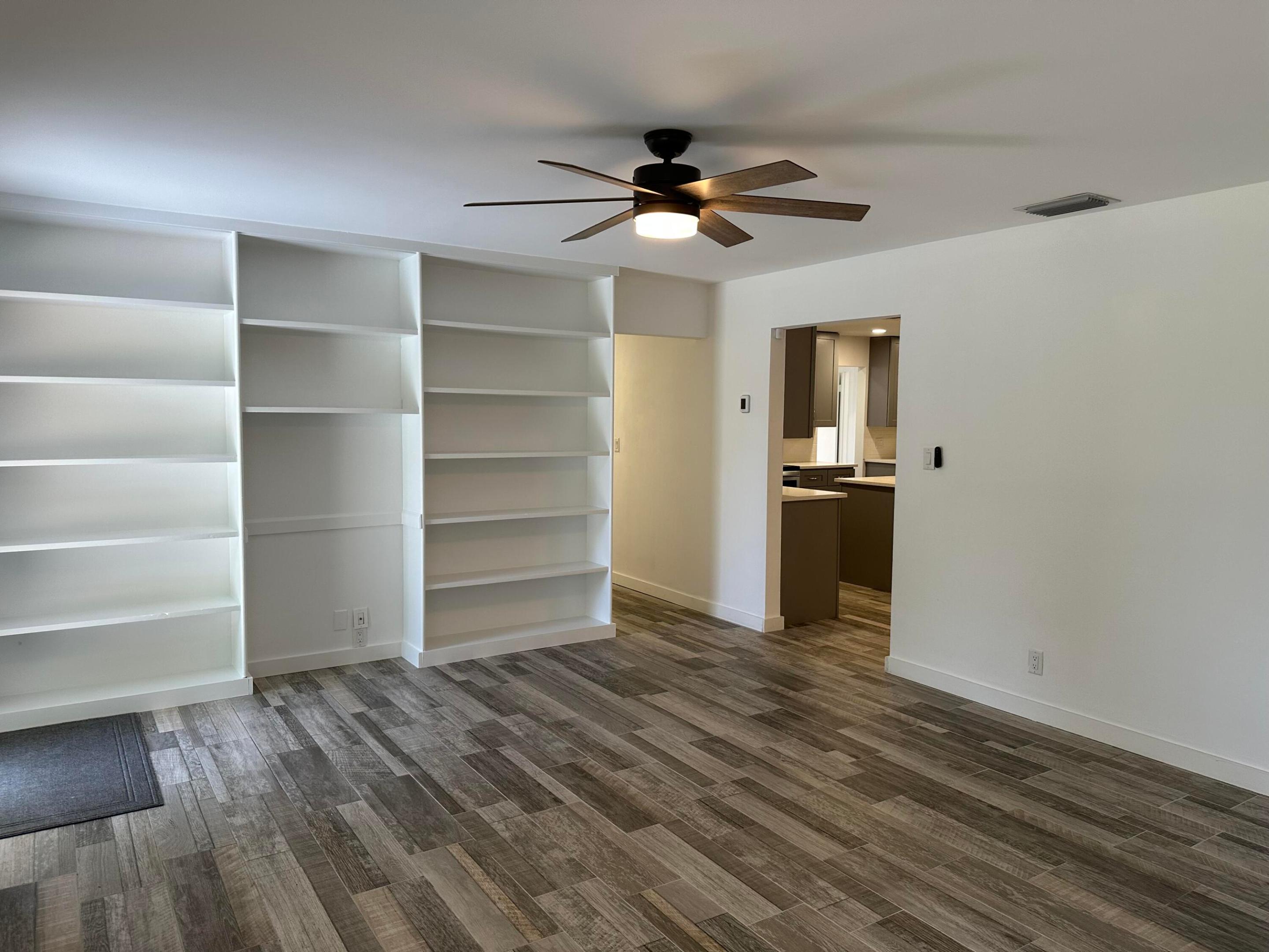528 Date Palm, Lake Park FL 33403