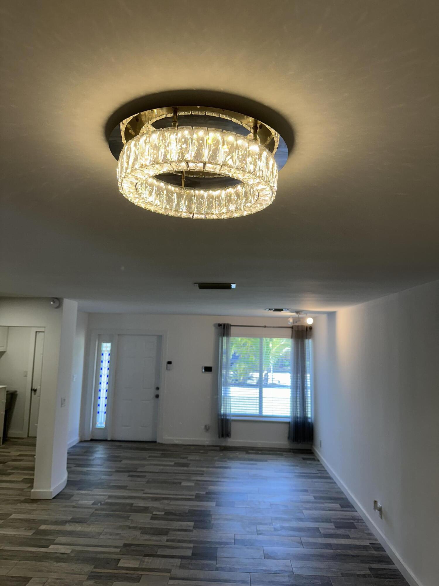 528 Date Palm, Lake Park FL 33403