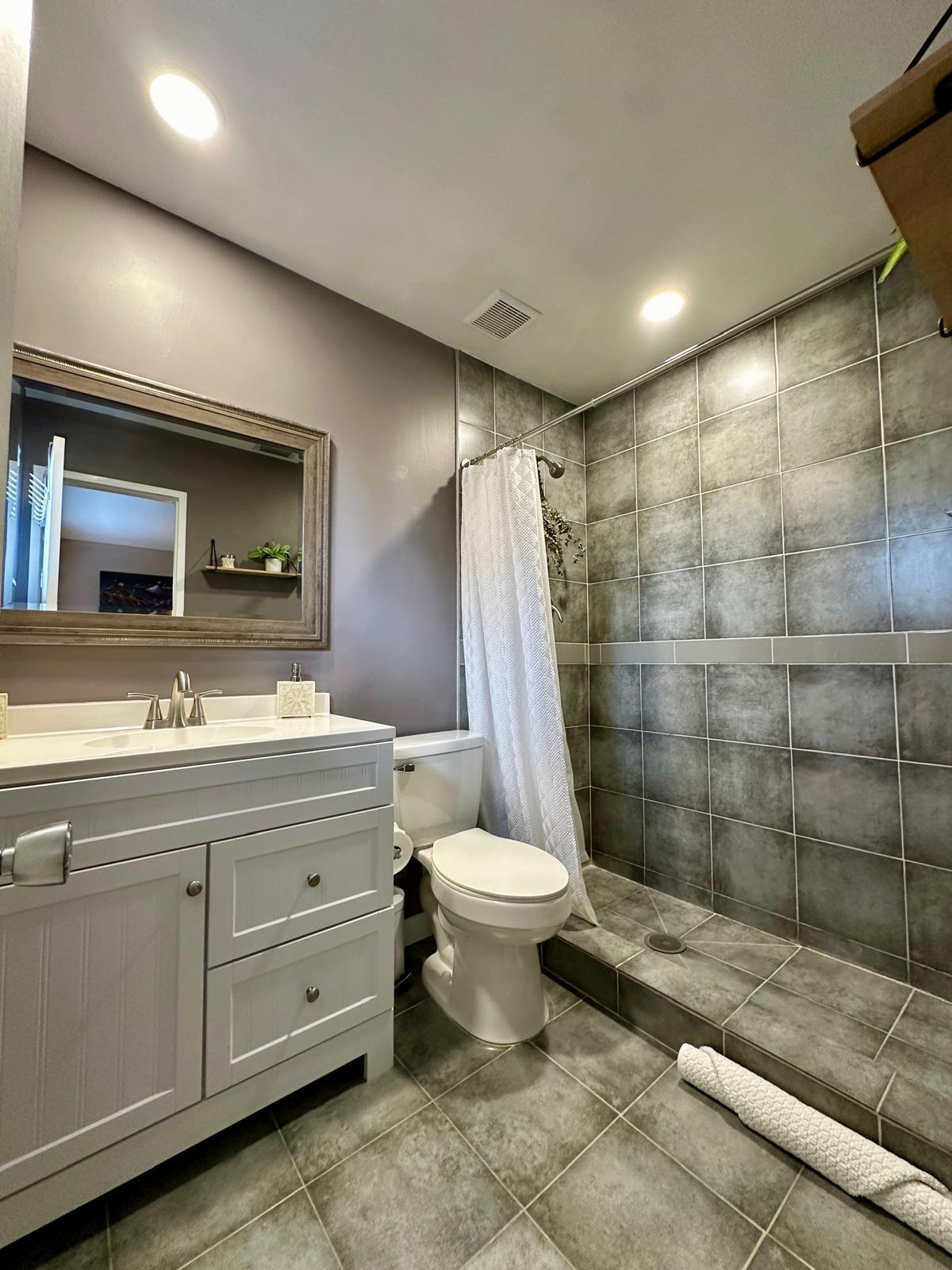 528 Date Palm, Lake Park FL 33403