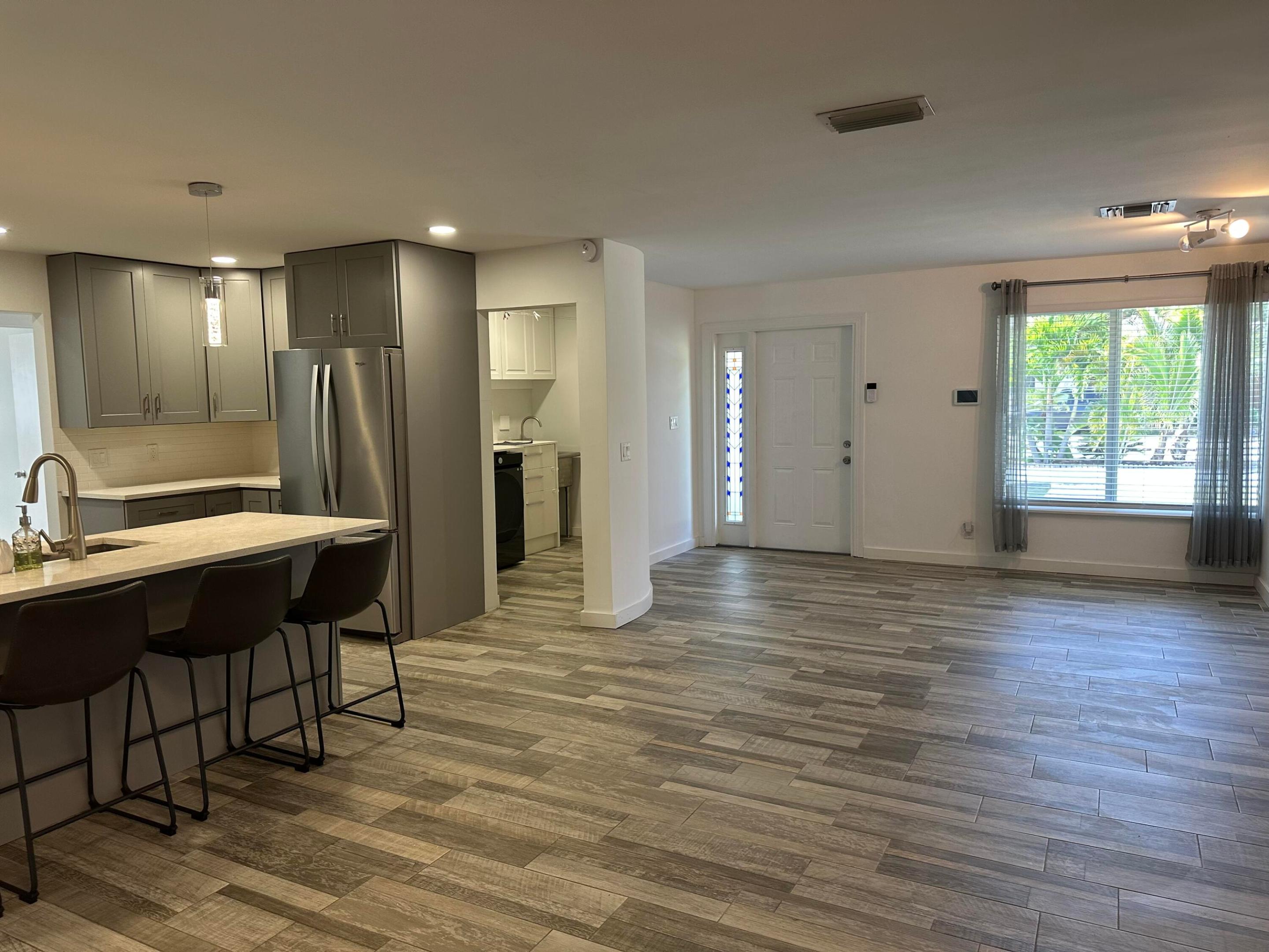 528 Date Palm, Lake Park FL 33403