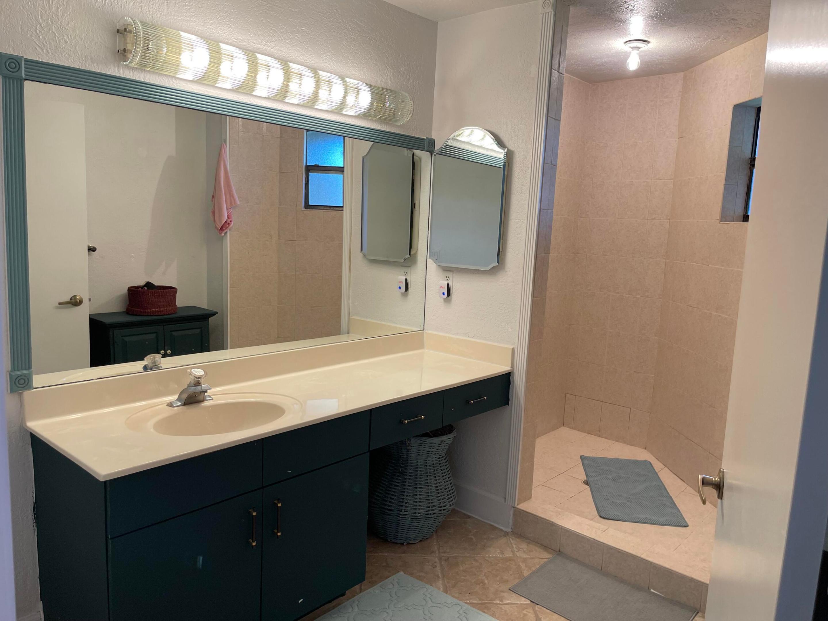 6650 Montego Bay #F, Boca Raton FL 33433