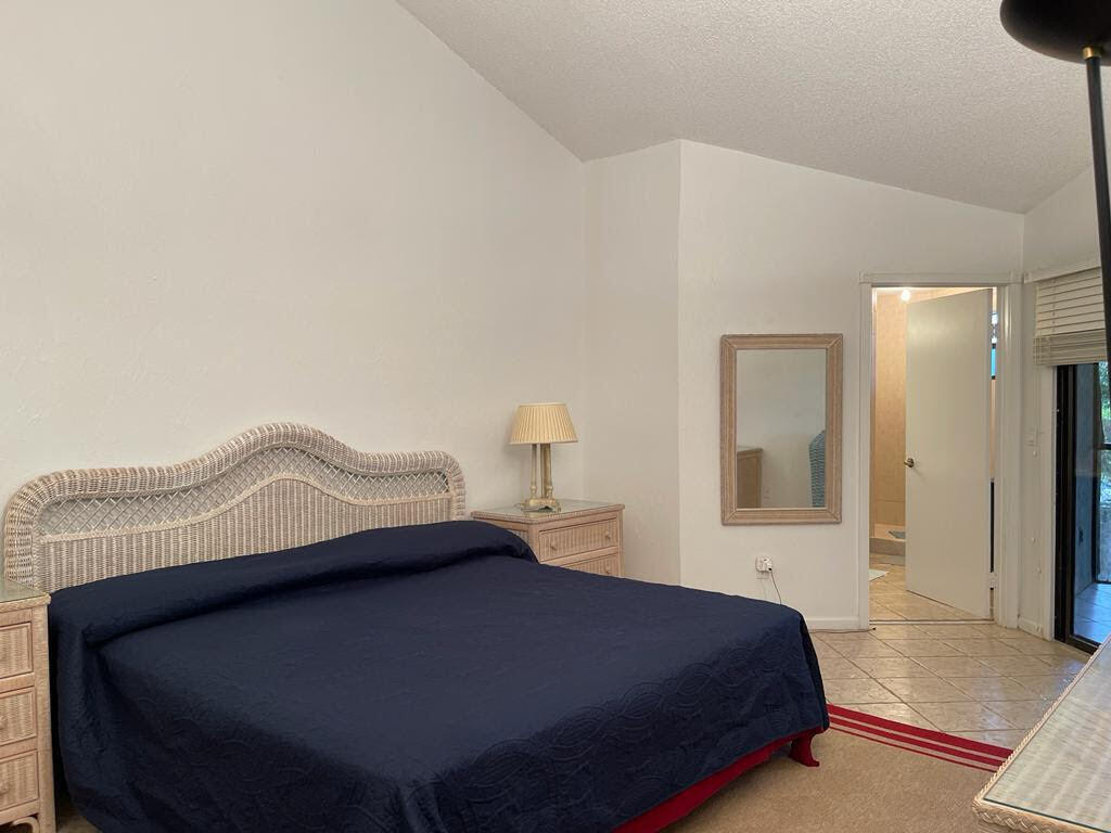 6650 Montego Bay #F, Boca Raton FL 33433