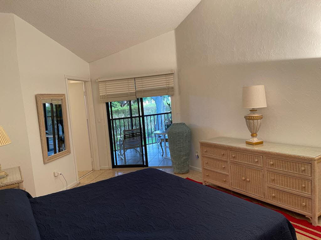 6650 Montego Bay #F, Boca Raton FL 33433