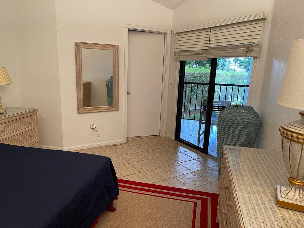 6650 Montego Bay #F, Boca Raton FL 33433