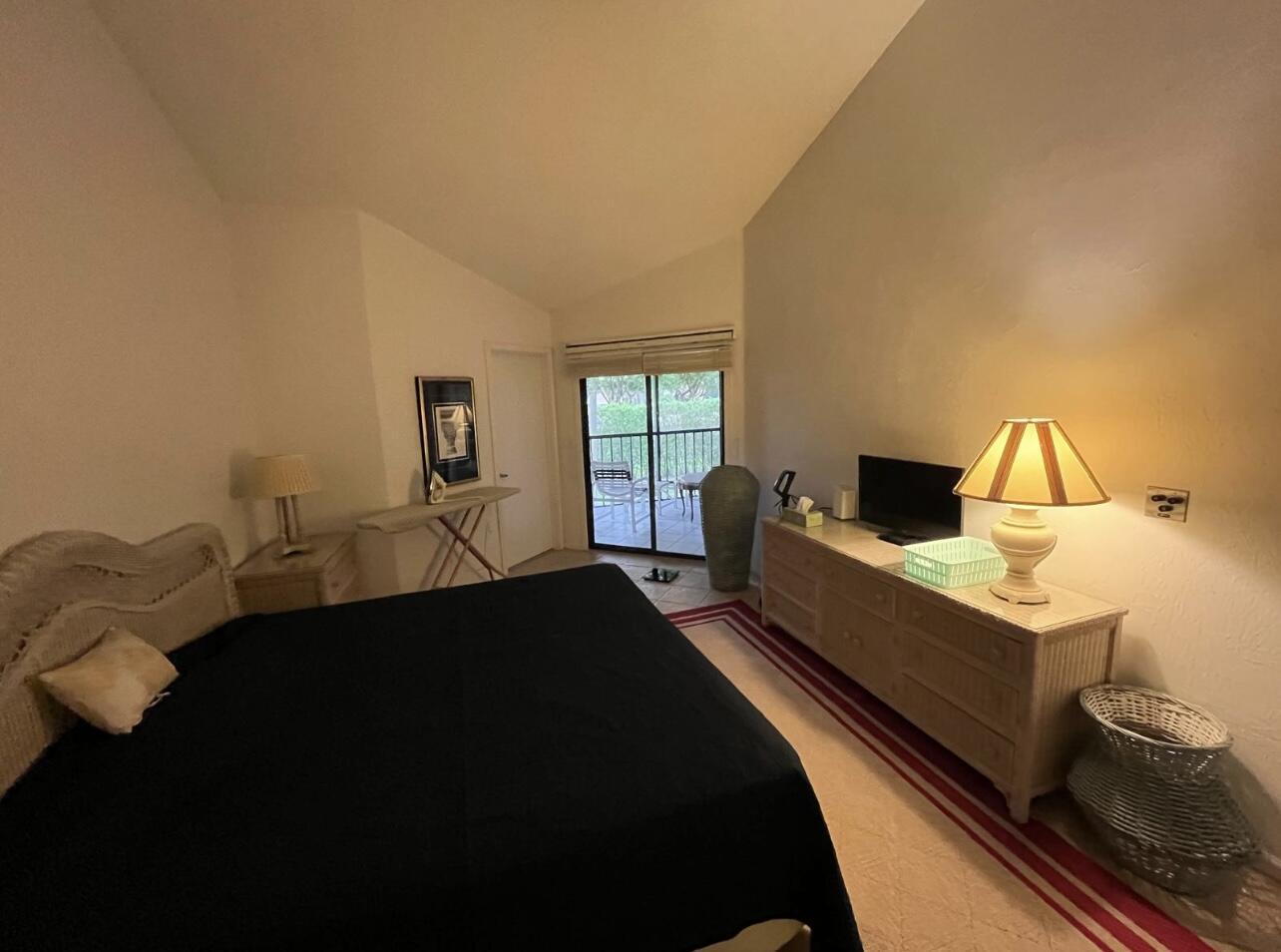 6650 Montego Bay #F, Boca Raton FL 33433