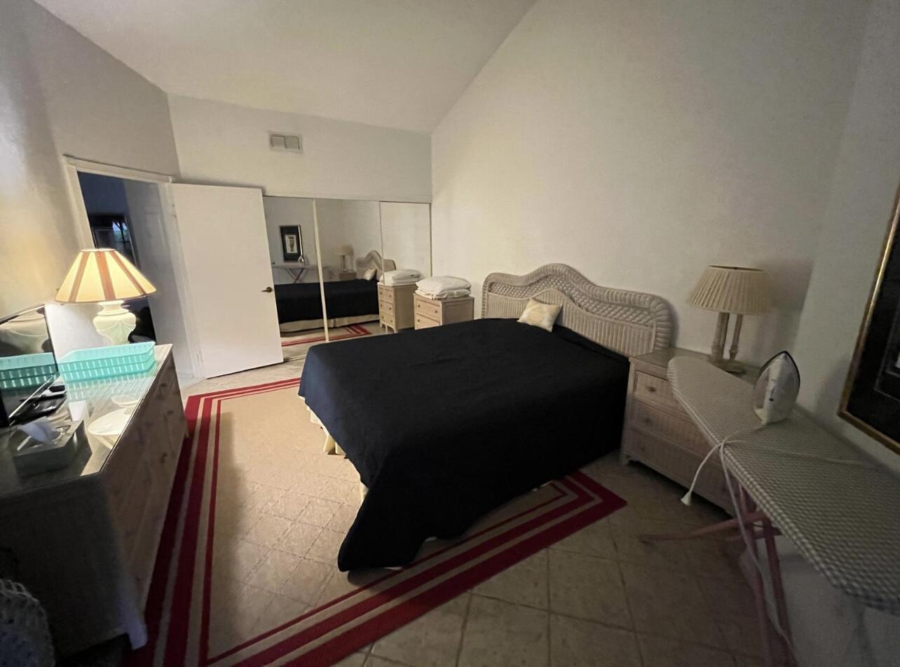 6650 Montego Bay #F, Boca Raton FL 33433