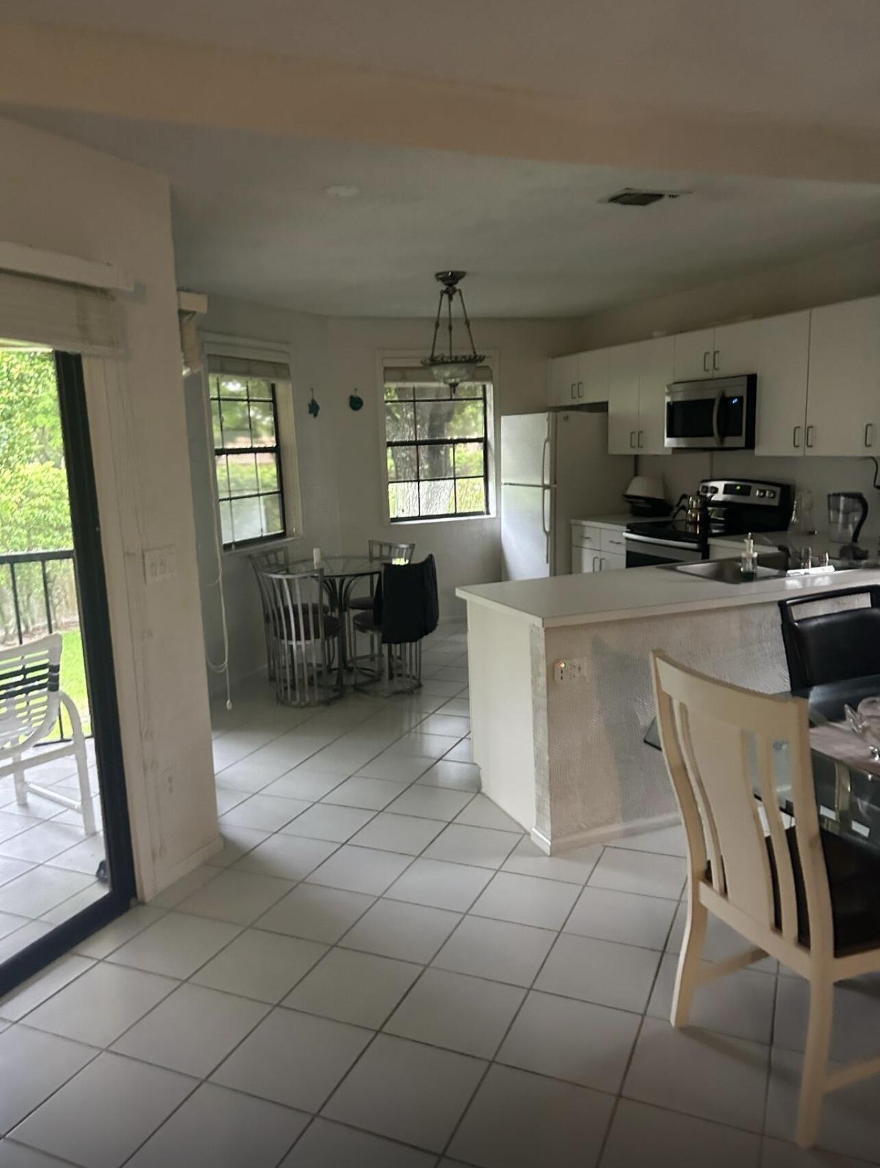 6650 Montego Bay #F, Boca Raton FL 33433