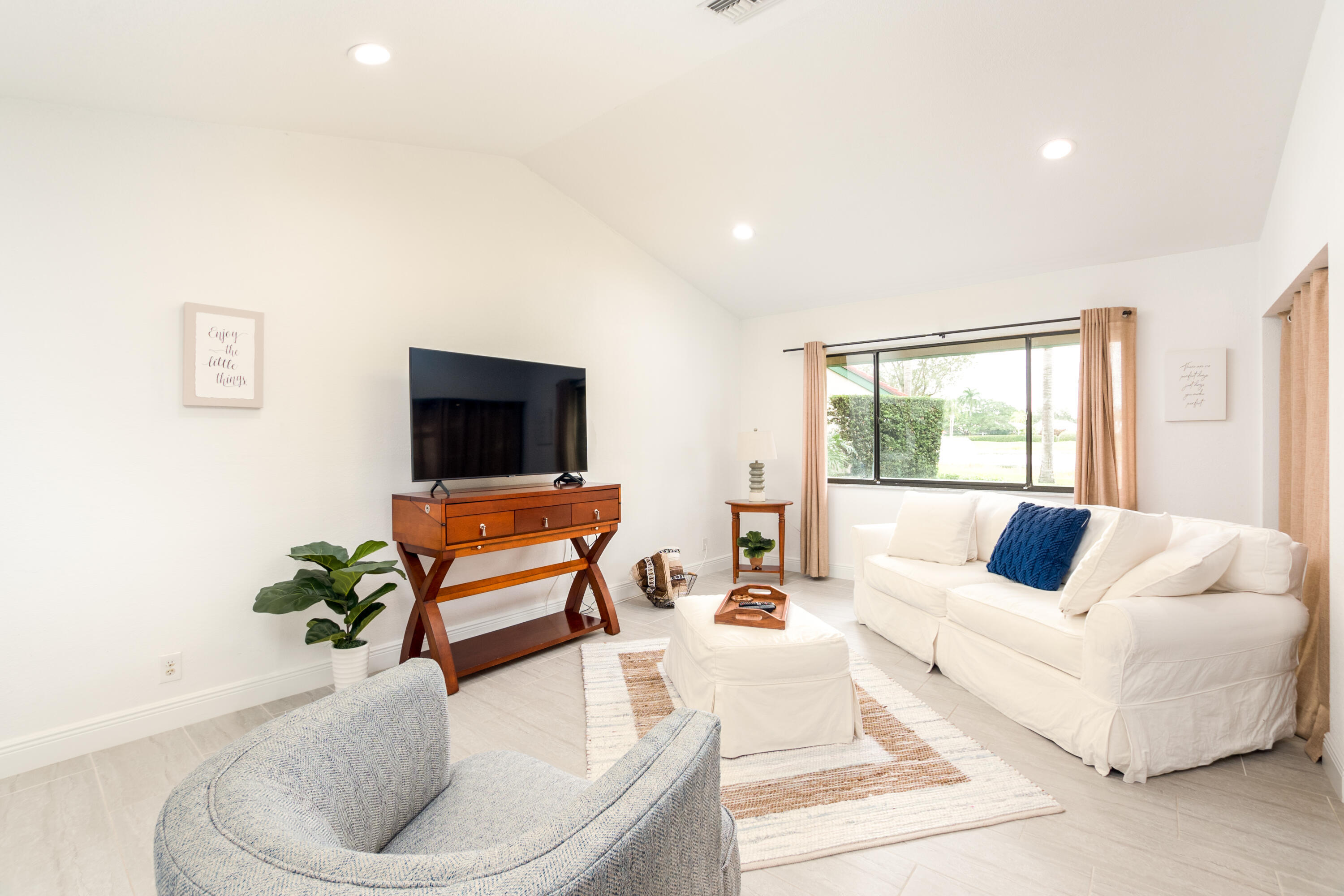 3 Lexington #A, Palm Beach Gardens FL 33418