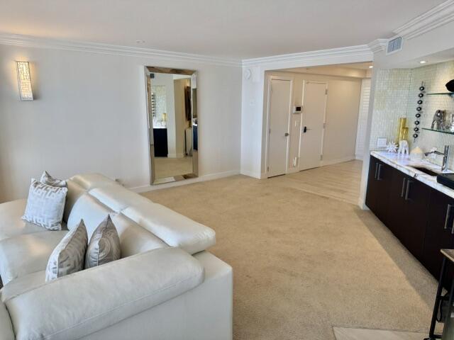 3100 NE 47th #401, Fort Lauderdale FL 33308