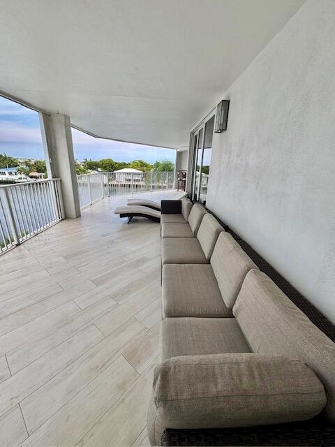 3100 NE 47th #401, Fort Lauderdale FL 33308