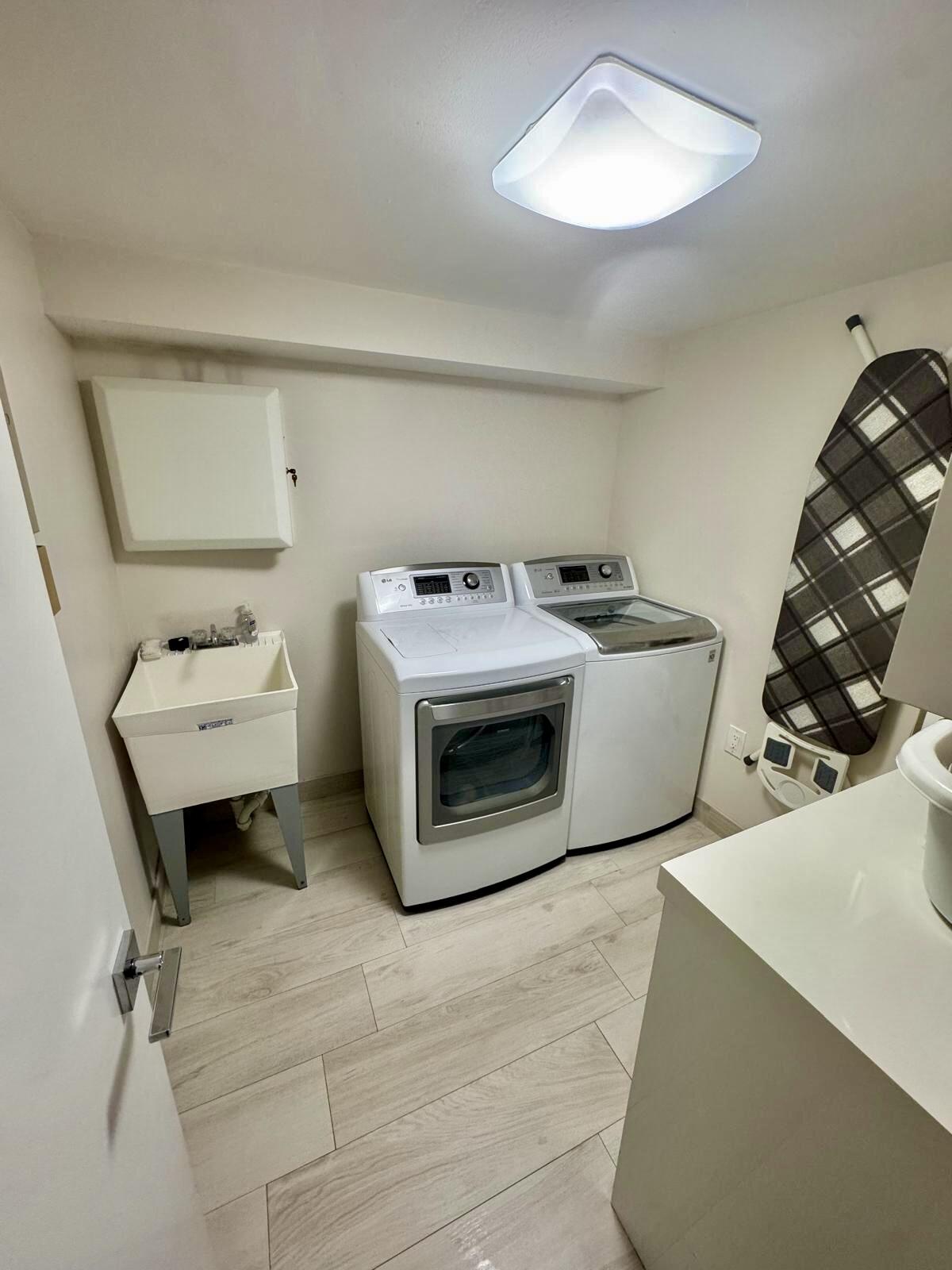 3100 NE 47th #401, Fort Lauderdale FL 33308