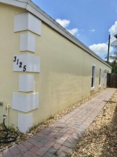 3125 Shelby Way, Palm Springs FL 33461