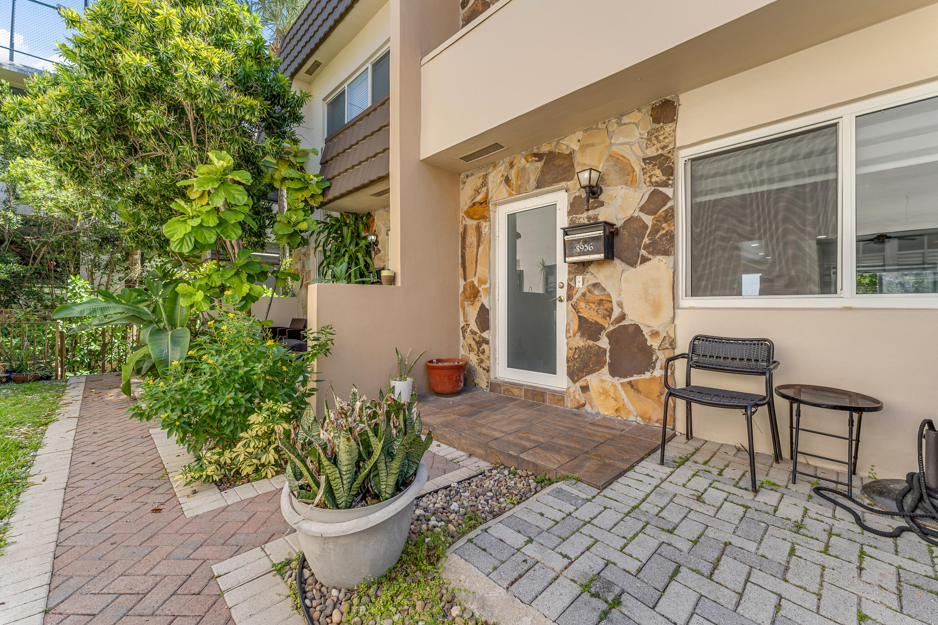 8956 Collins #4, Surfside FL 33154