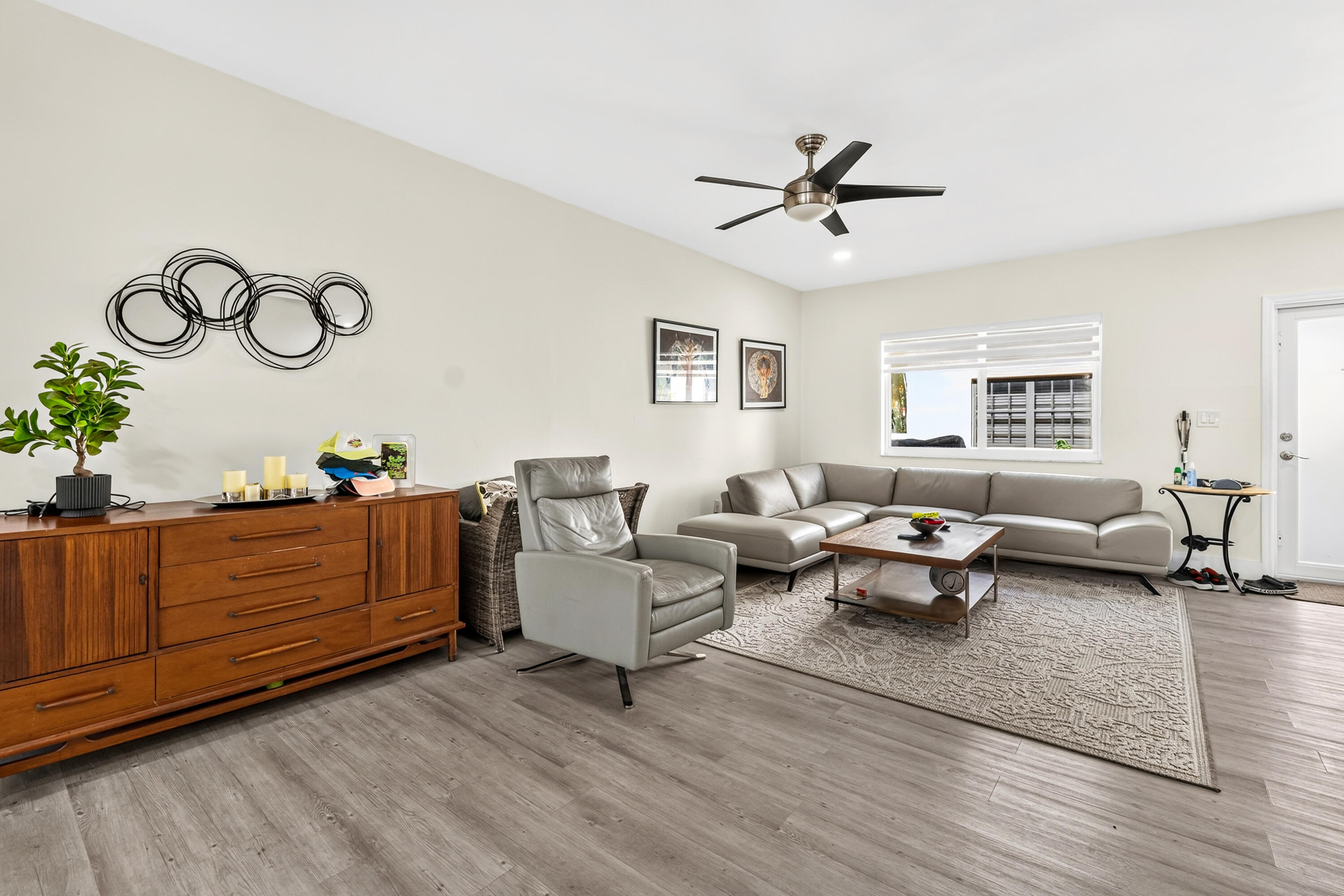 8956 Collins #4, Surfside FL 33154