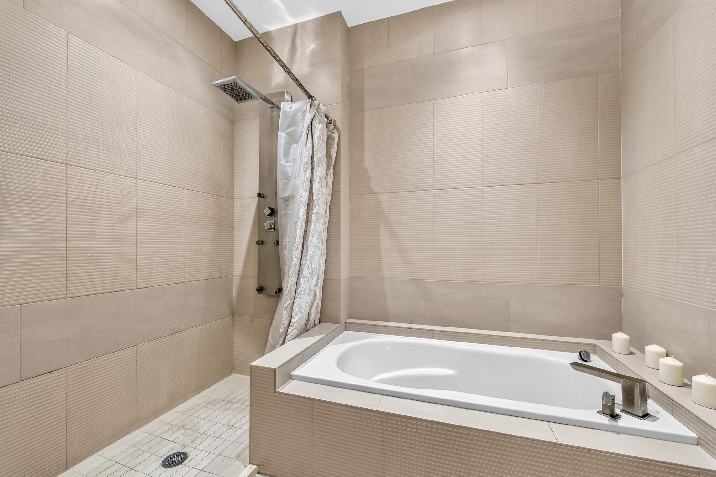 8956 Collins #4, Surfside FL 33154