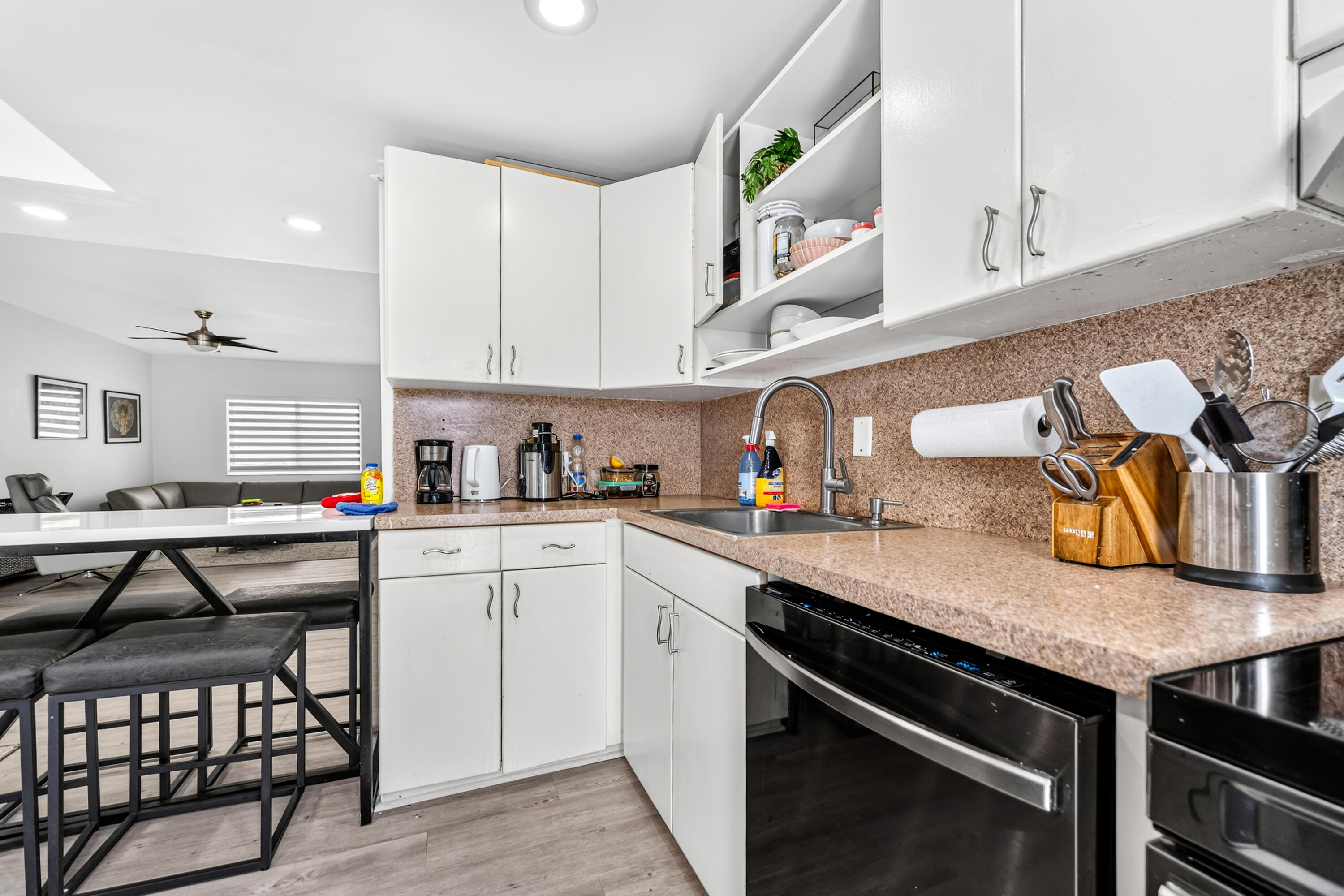8956 Collins #4, Surfside FL 33154