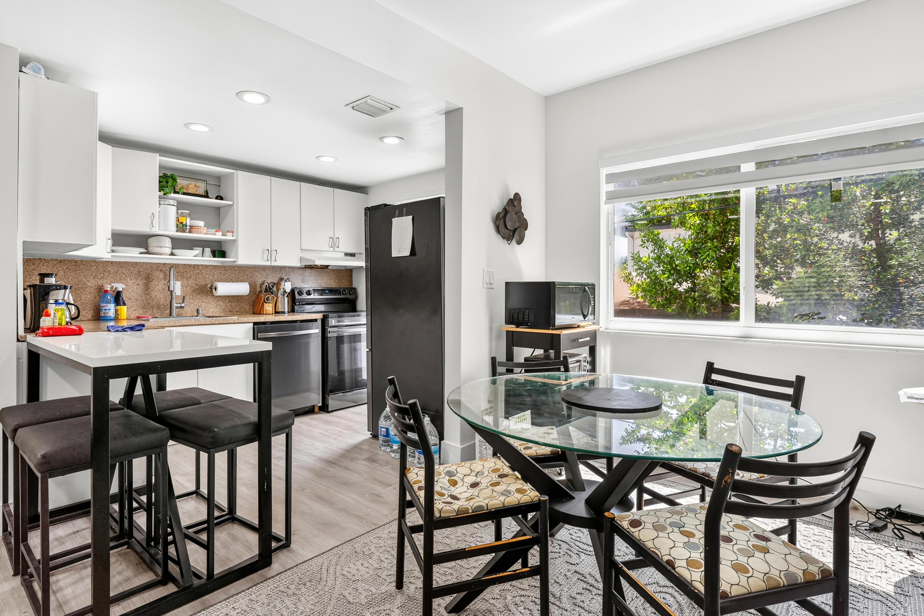 8956 Collins #4, Surfside FL 33154