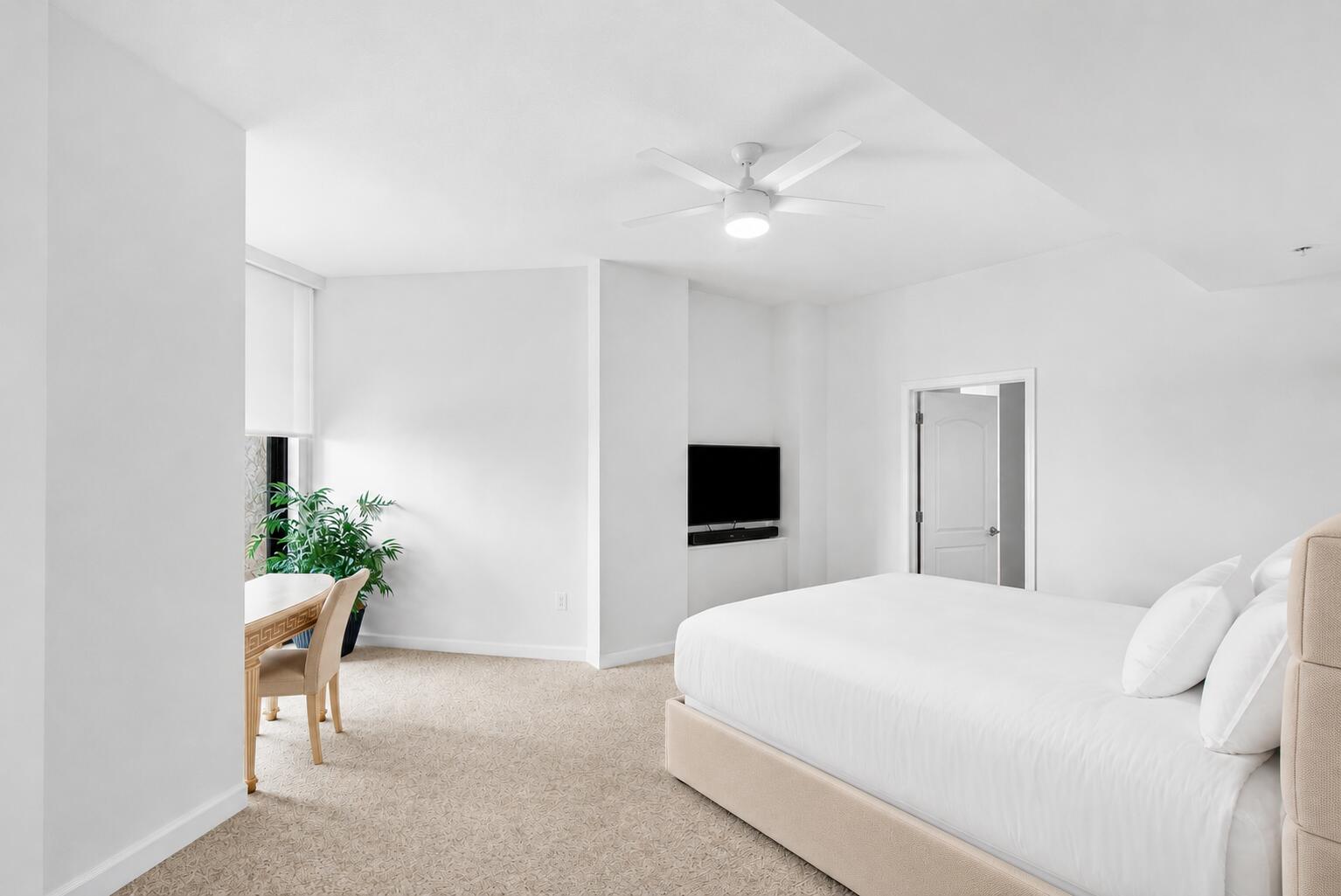 801 S Olive #1119, West Palm Beach FL 33401
