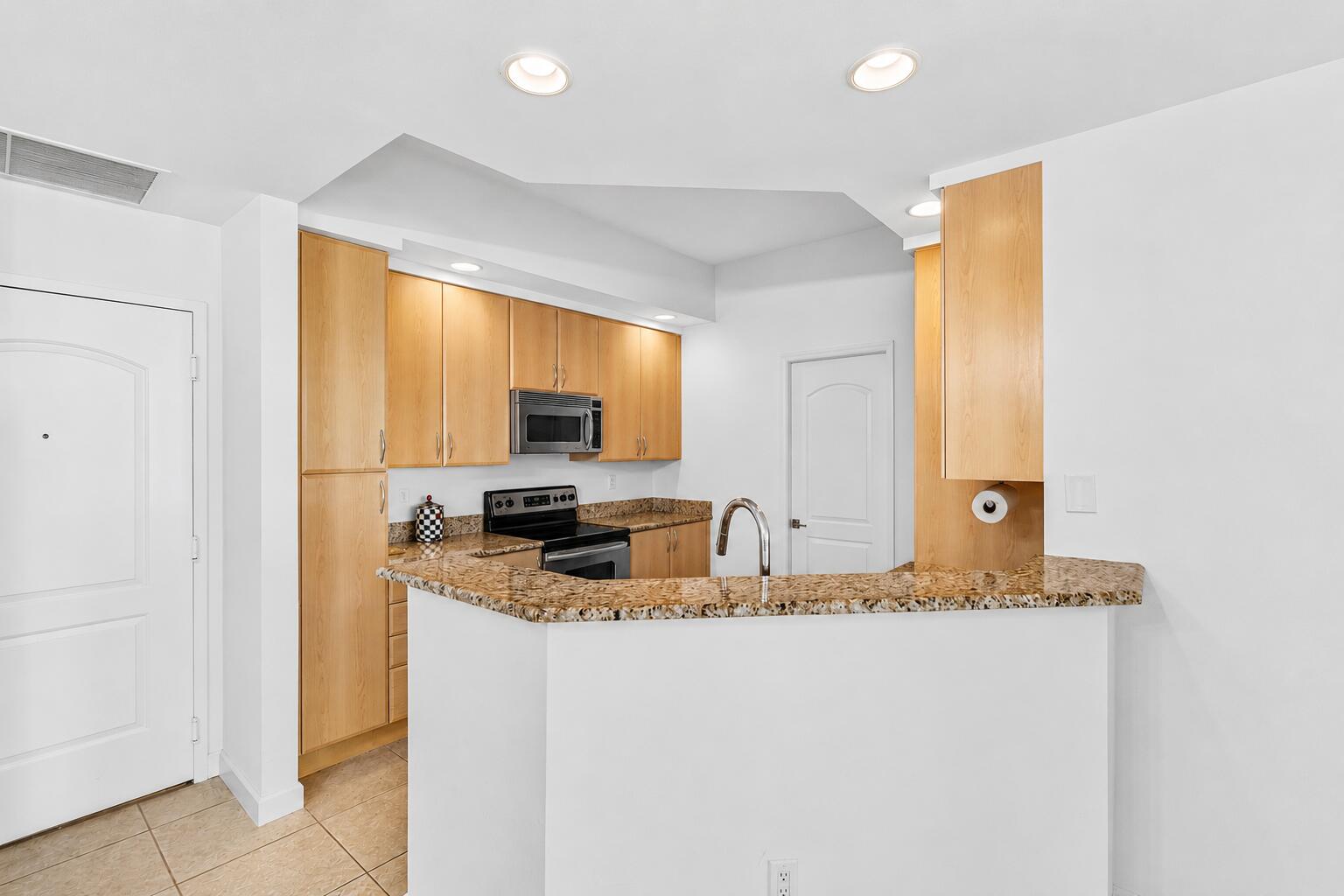 801 S Olive #1119, West Palm Beach FL 33401