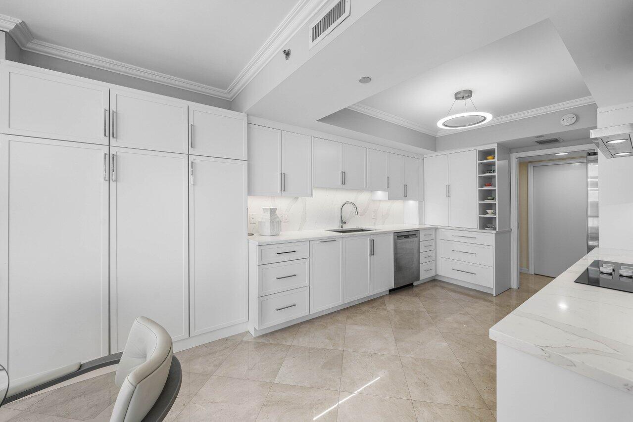 3211 S Ocean #903, Highland Beach FL 33487