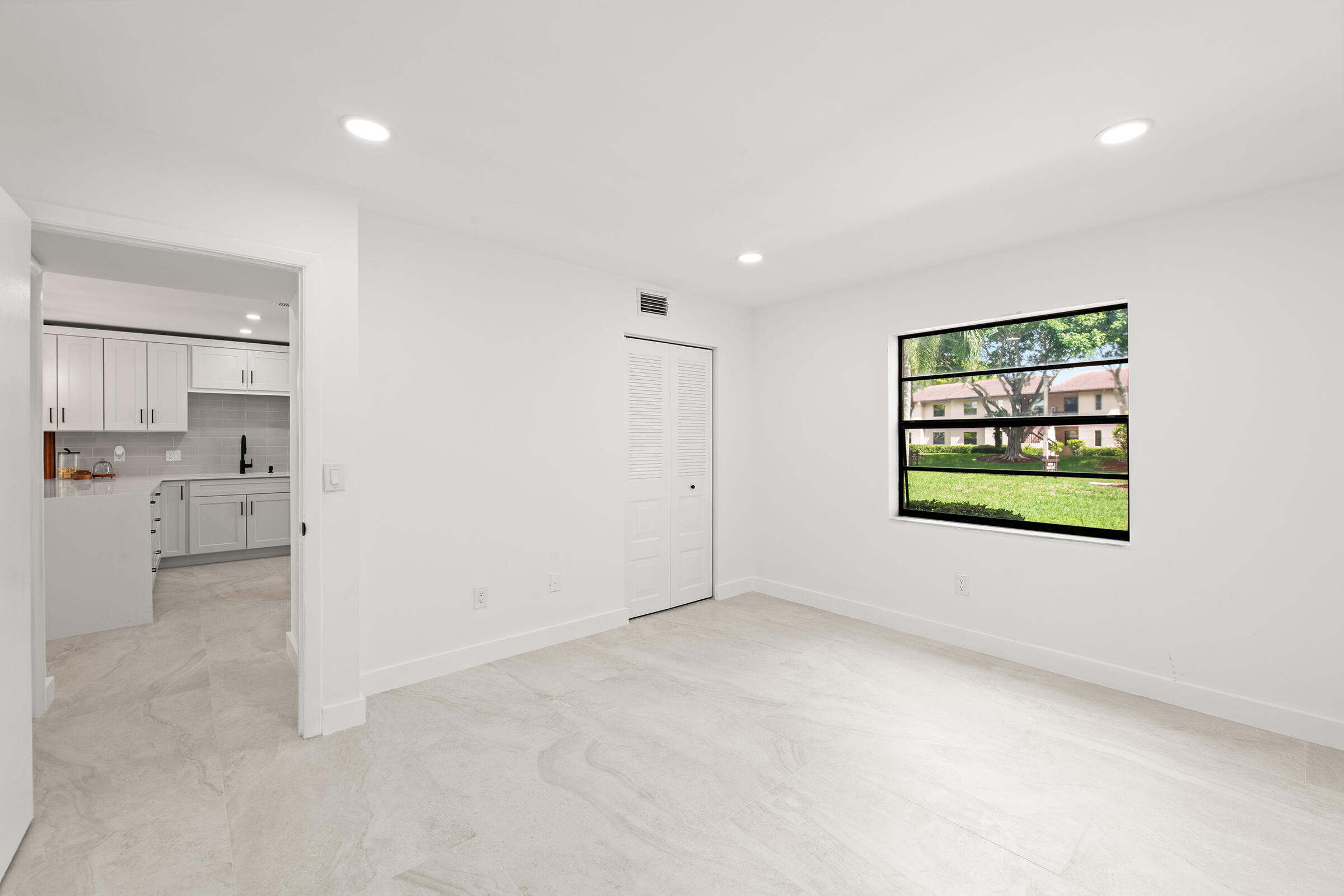 9293 Vista Del Lago #15c, Boca Raton FL 33428