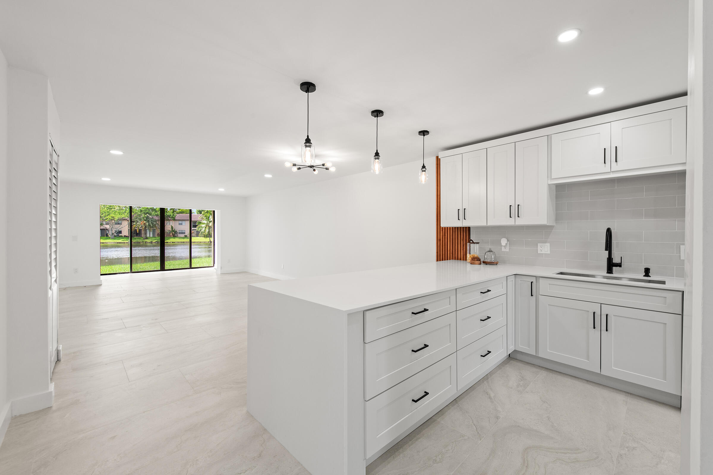 9293 Vista Del Lago #15c, Boca Raton FL 33428