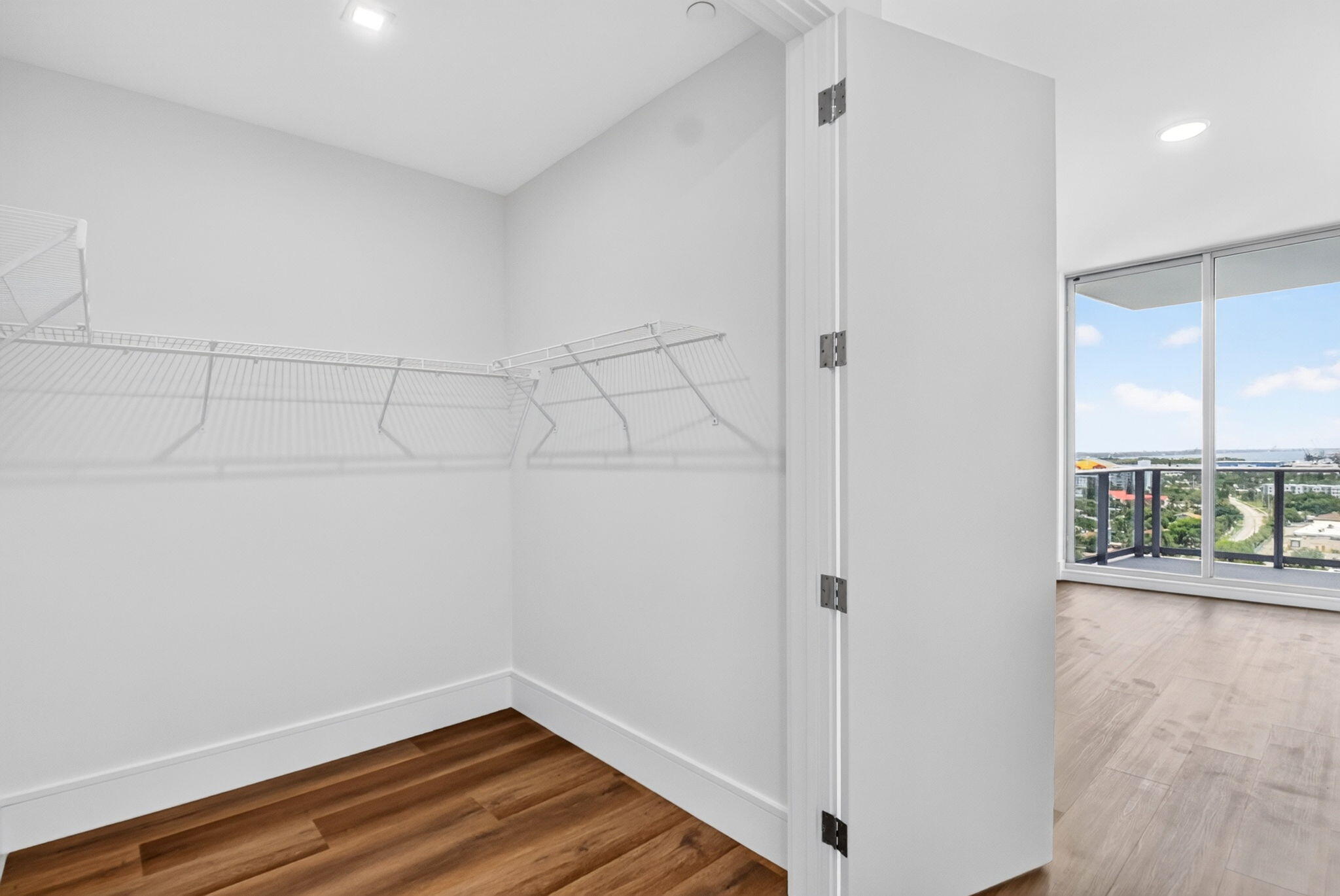 220 Lake Shore #1511, Lake Park FL 33403