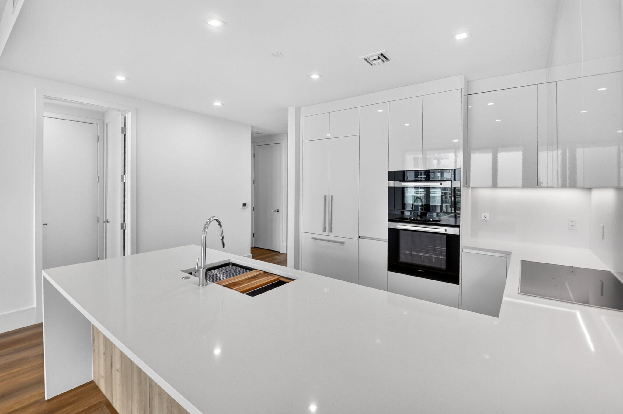 220 Lake Shore #1511, Lake Park FL 33403