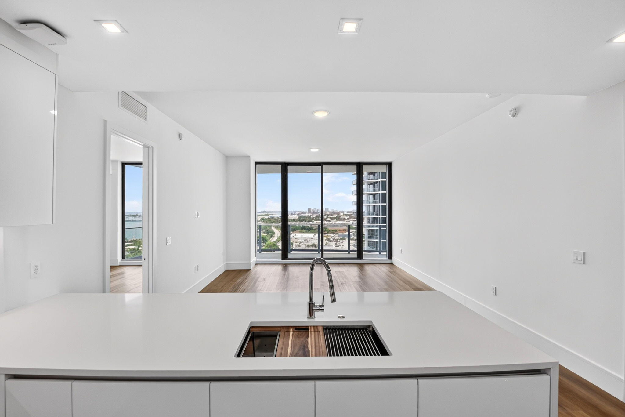 220 Lake Shore #1511, Lake Park FL 33403