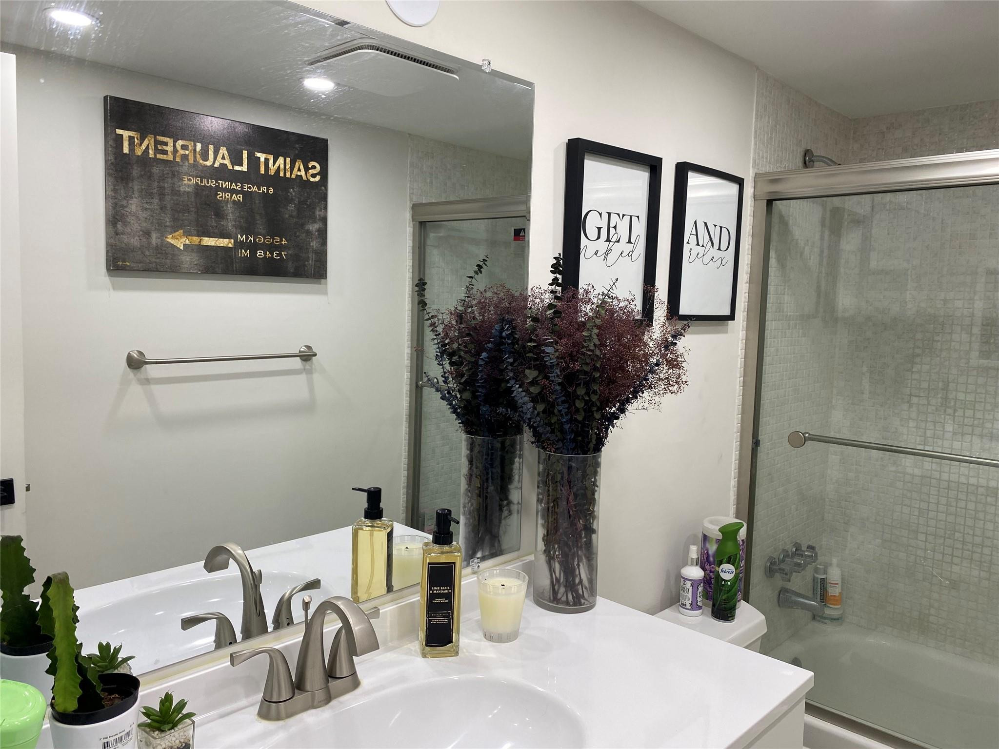 3031 NE 51st #305w, Fort Lauderdale FL 33308