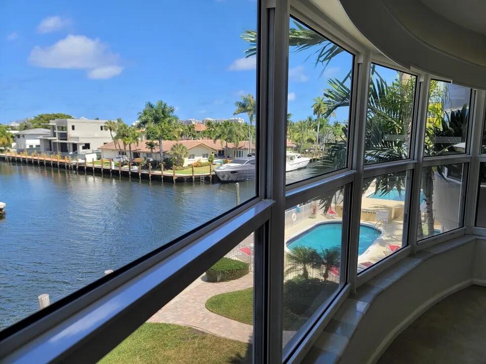 3031 NE 51st #305w, Fort Lauderdale FL 33308