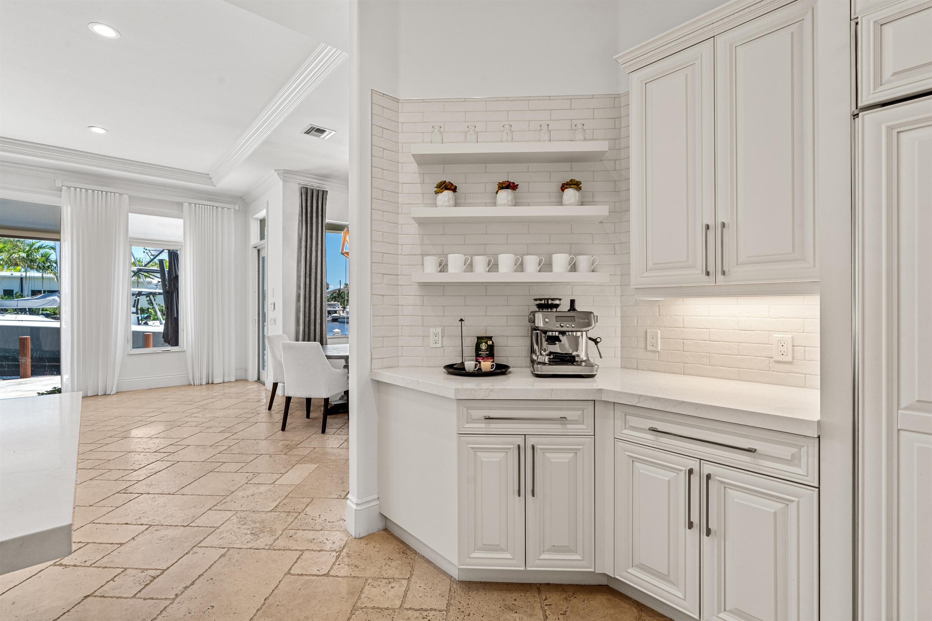 2320 NE 34th, Lighthouse Point FL 33064