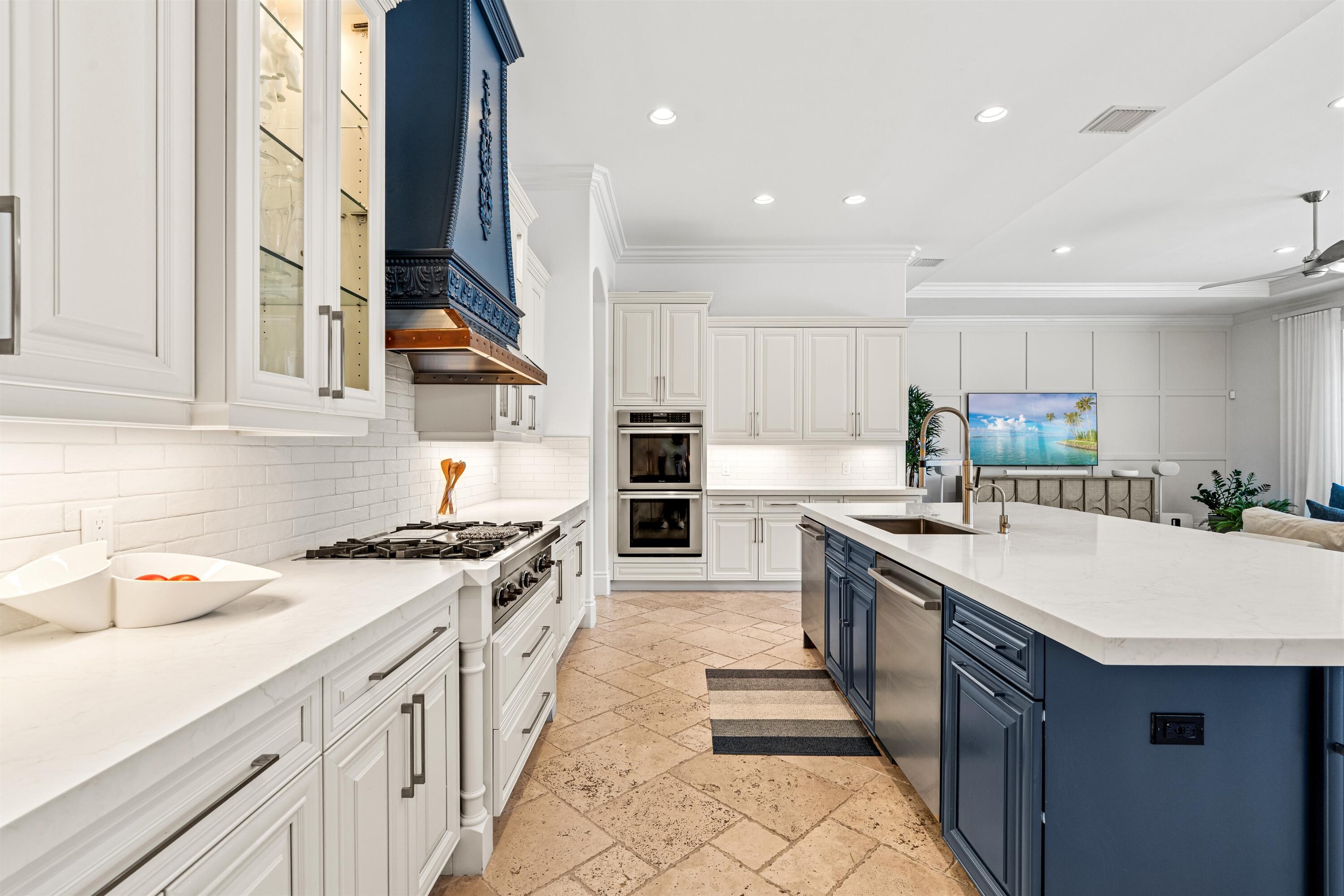 2320 NE 34th, Lighthouse Point FL 33064
