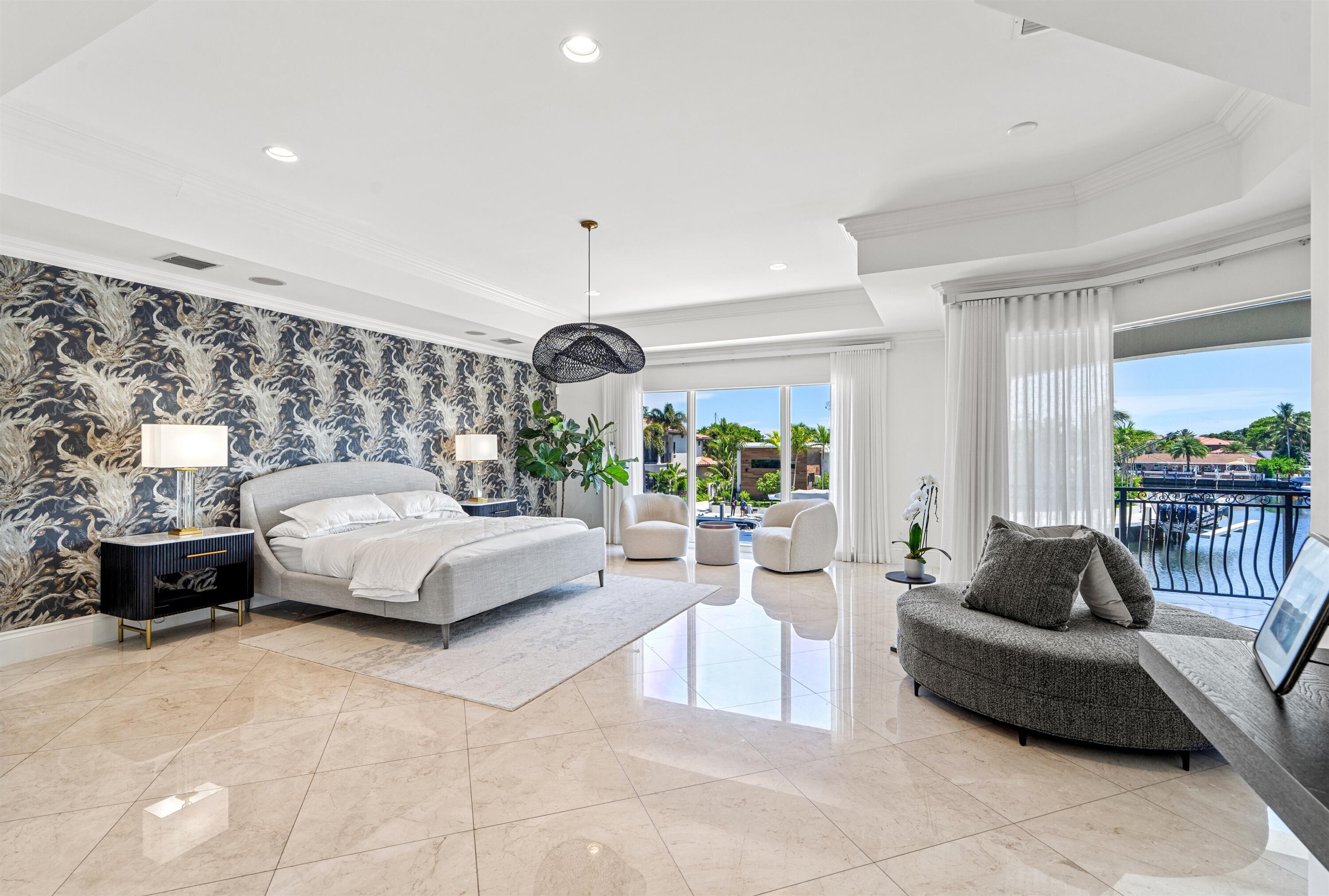 2320 NE 34th, Lighthouse Point FL 33064