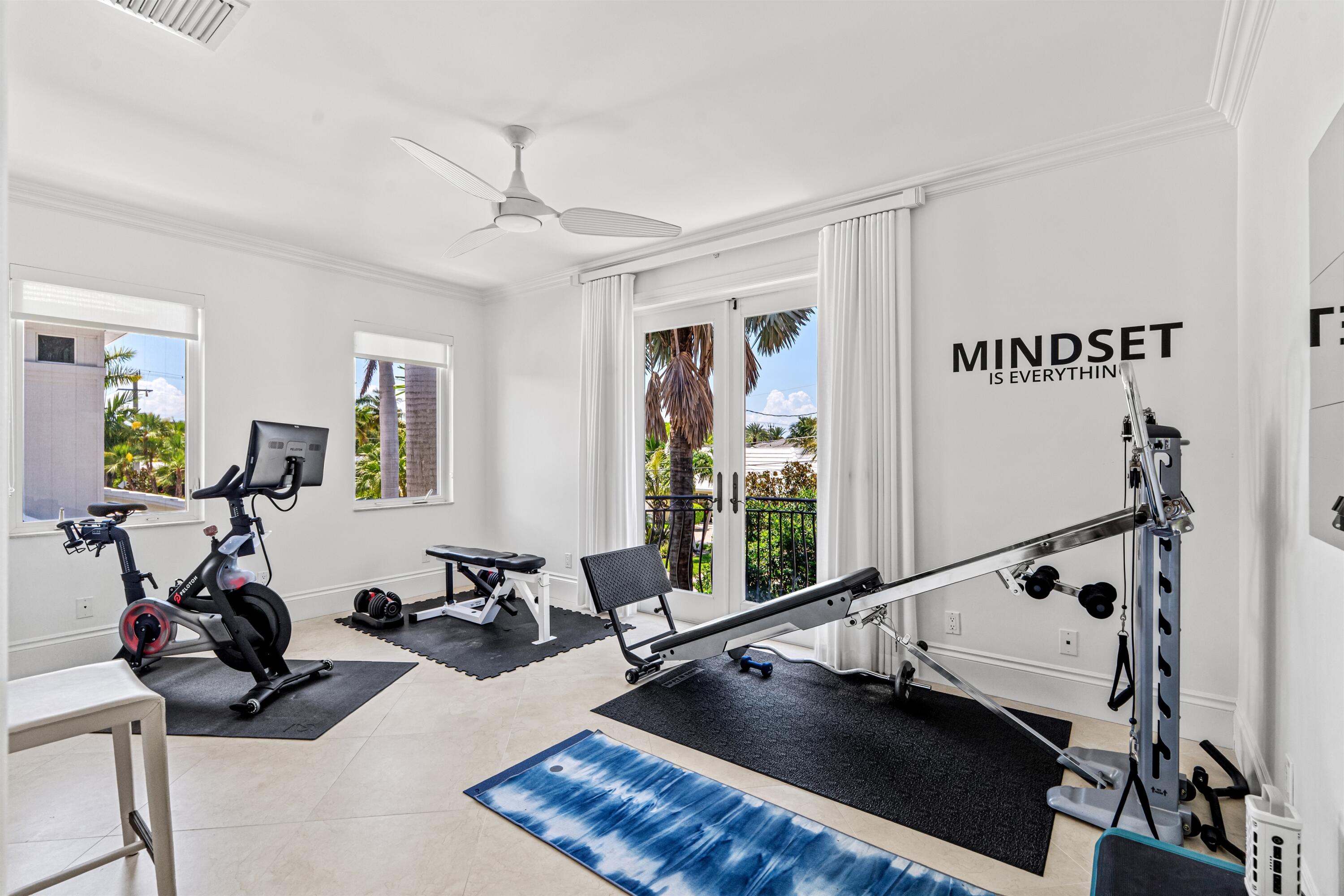 2320 NE 34th, Lighthouse Point FL 33064
