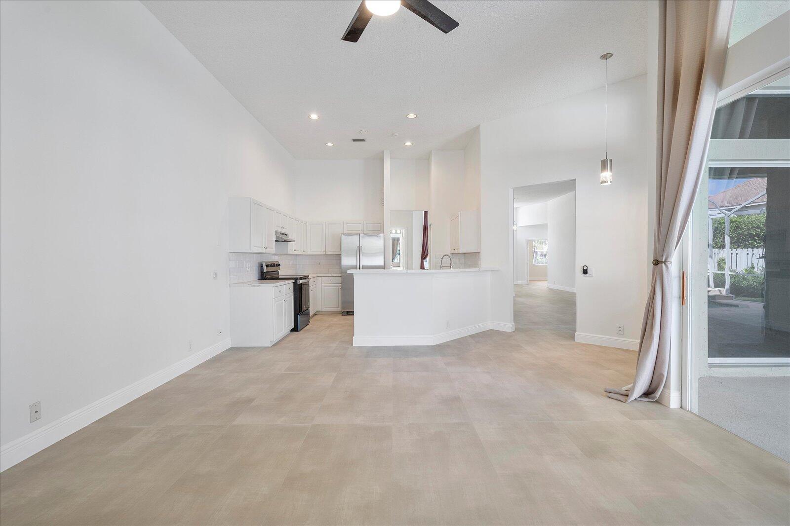 970 Greenwood, Weston FL 33327