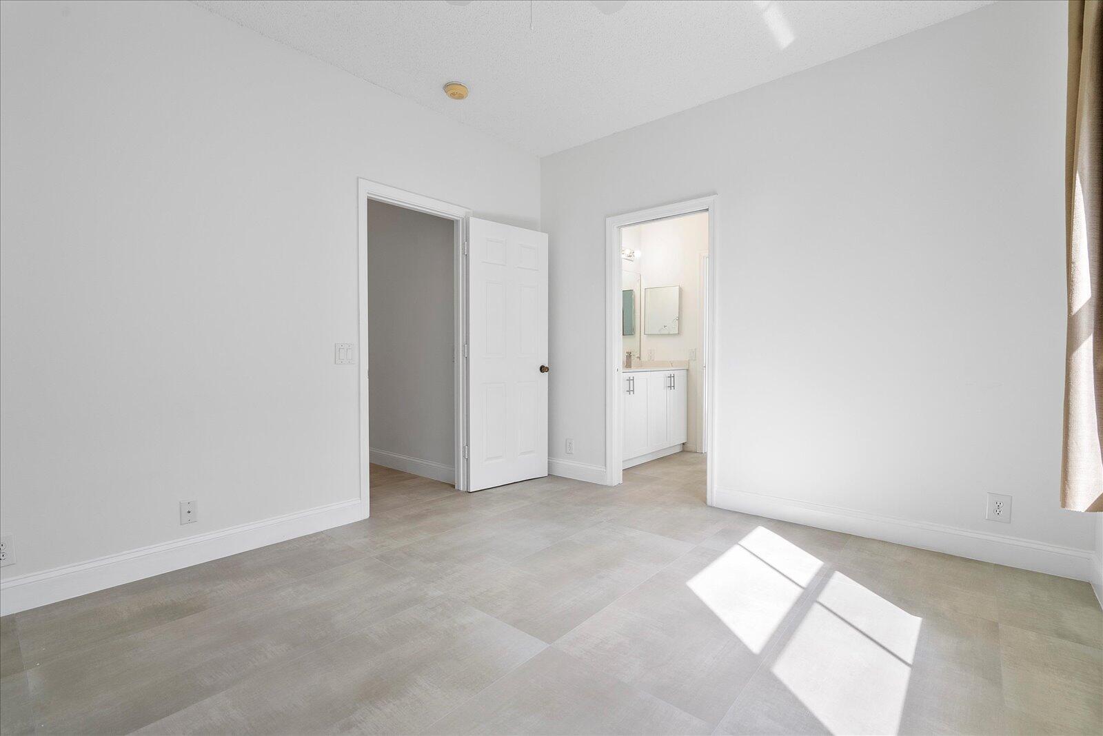 970 Greenwood, Weston FL 33327