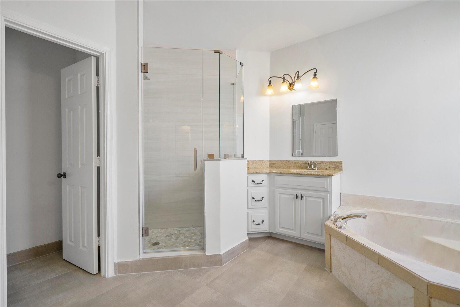 970 Greenwood, Weston FL 33327