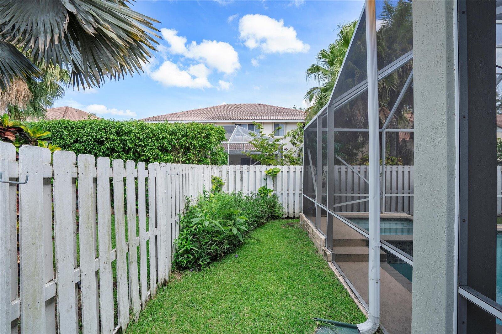 970 Greenwood, Weston FL 33327